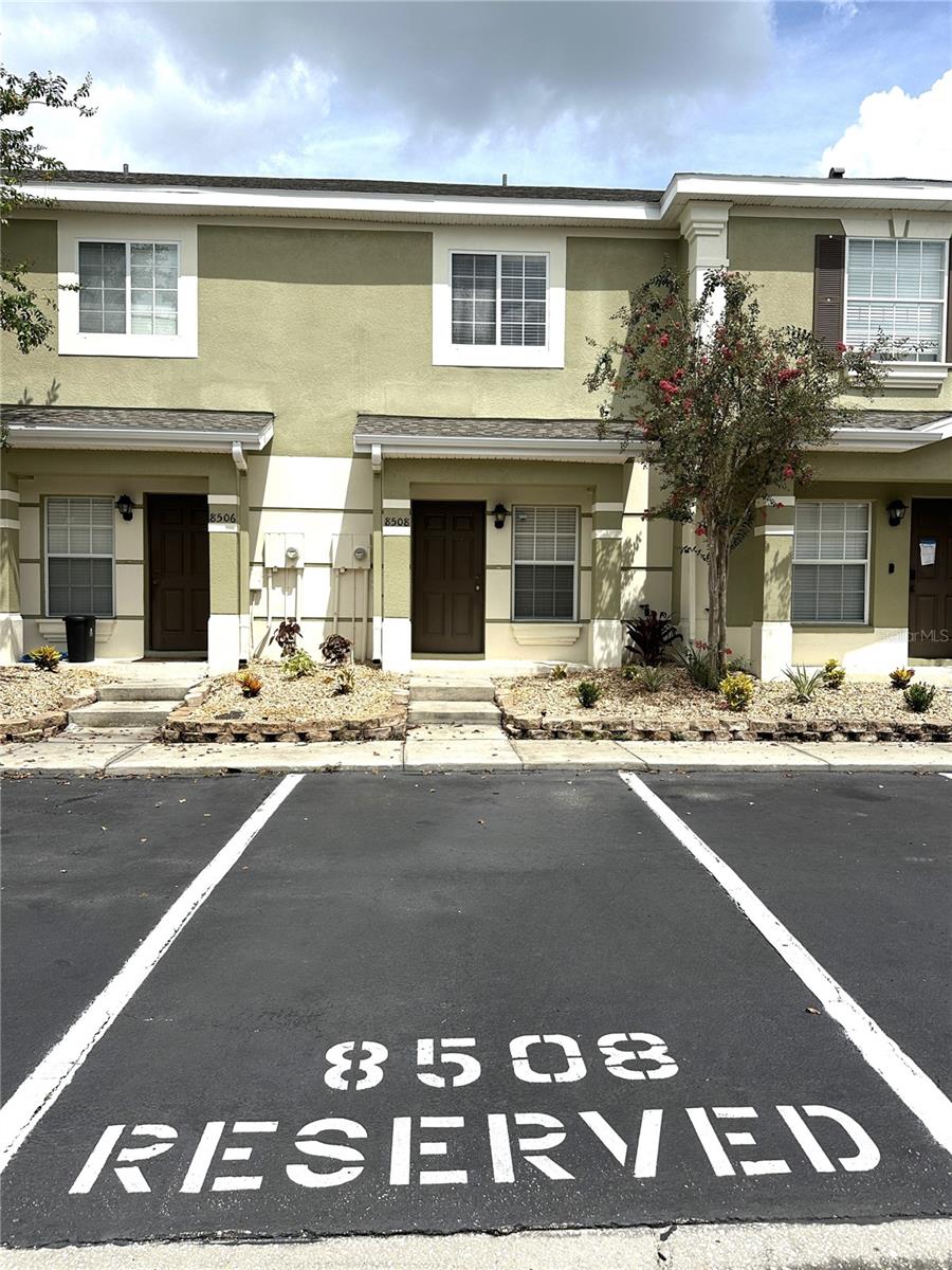 Photo of 8508 Brushleaf Way, Tampa, FL 33647 (MLS # TB8536413)