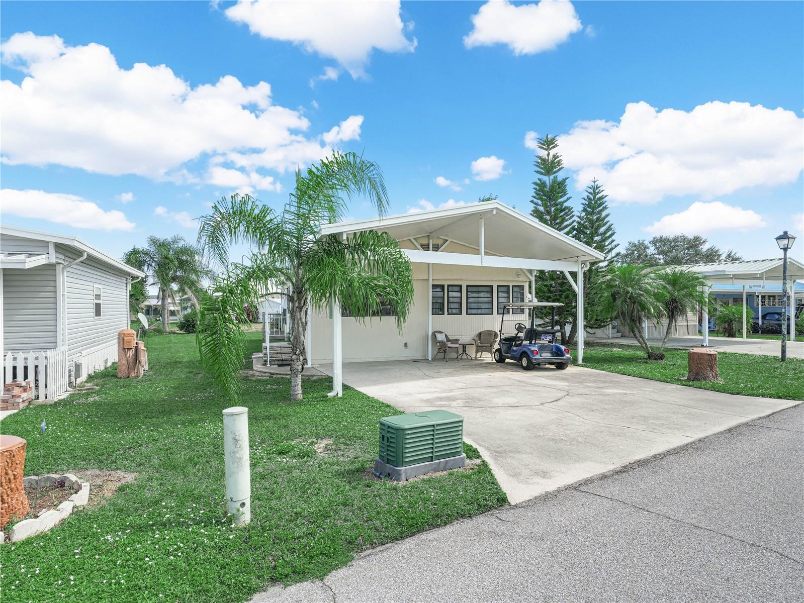 SADDLEBAG LAKE - Residential