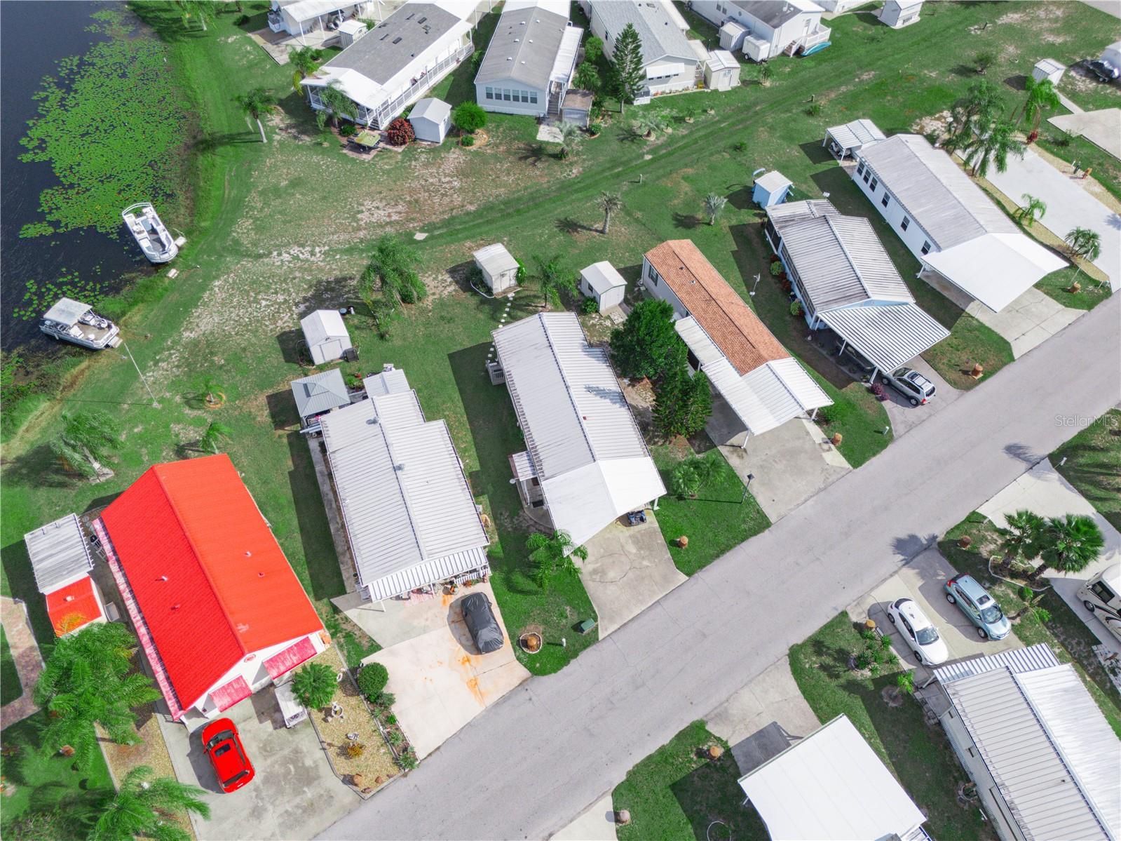 SADDLEBAG LAKE - Residential