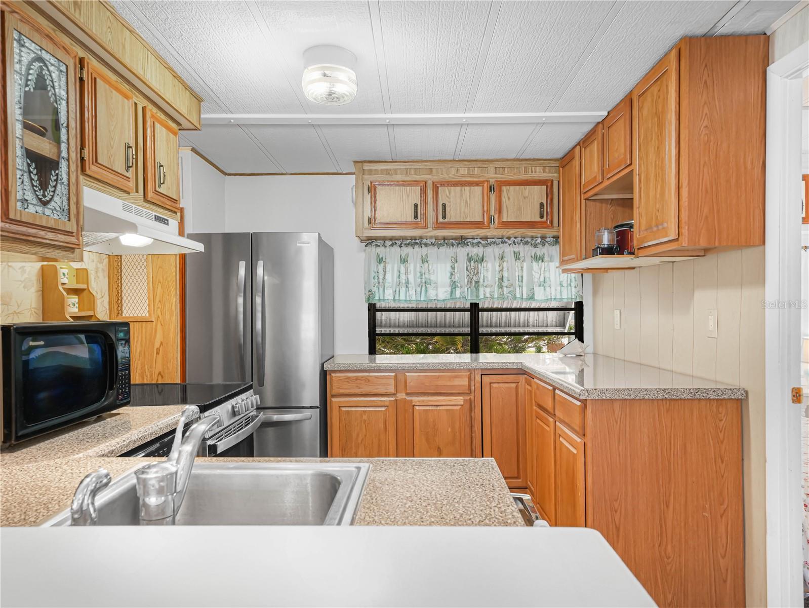 SADDLEBAG LAKE - Residential