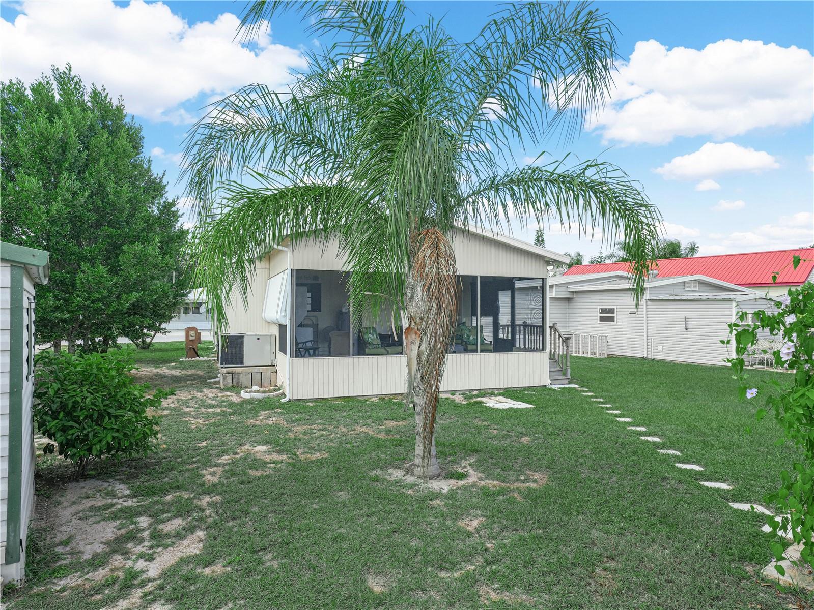 SADDLEBAG LAKE - Residential