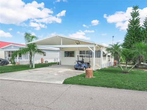 Photo of 23 Saddlebag Trail, Lake Wales, FL 33898 (MLS # K4903112)