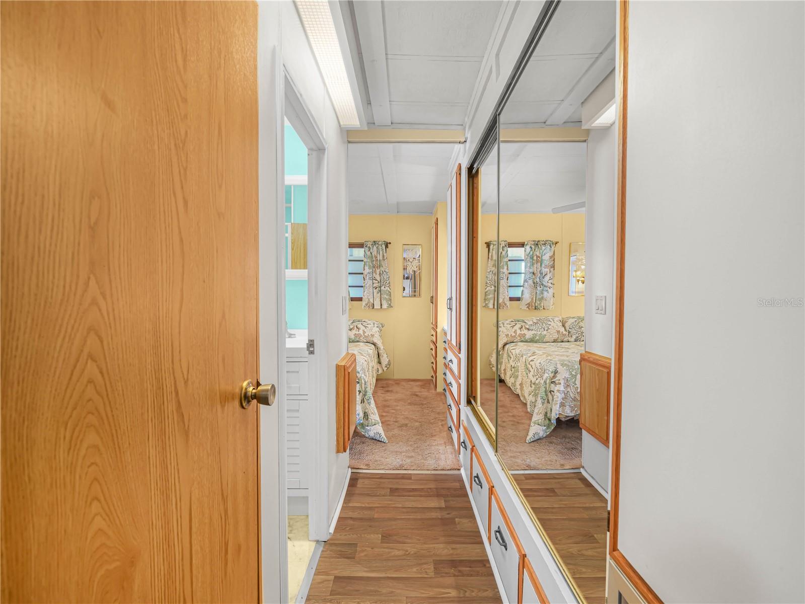 SADDLEBAG LAKE - Residential