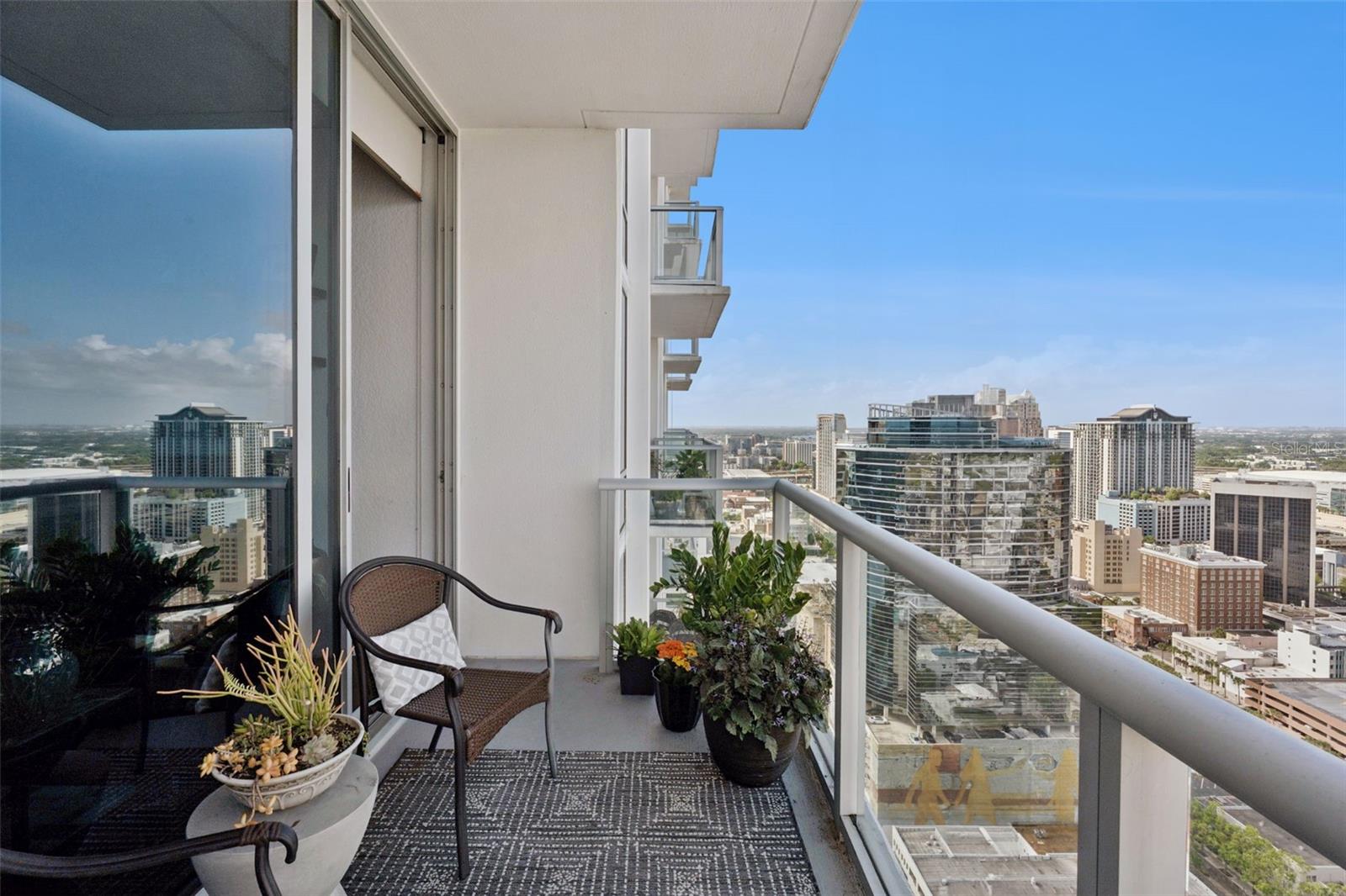 VUE/LK EOLA - Residential