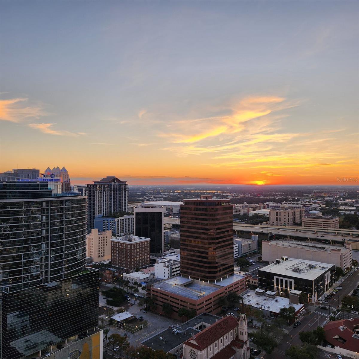 VUE/LK EOLA - Residential