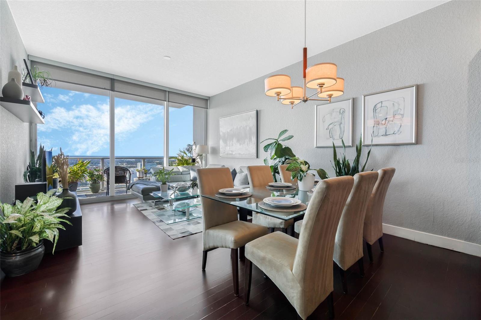 VUE/LK EOLA - Residential