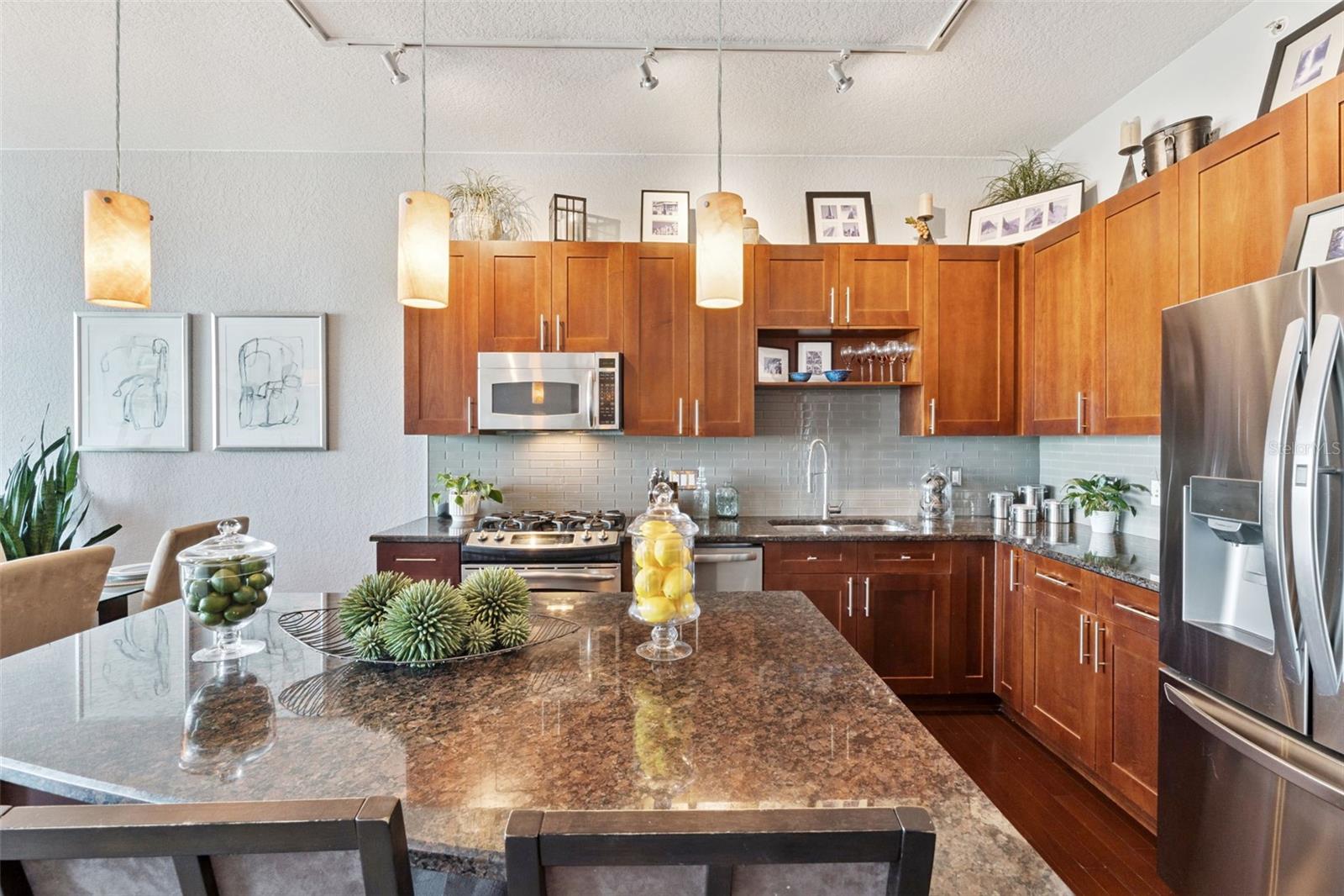 VUE/LK EOLA - Residential