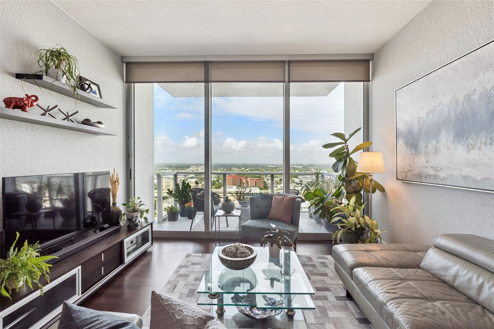 VUE/LK EOLA - Residential