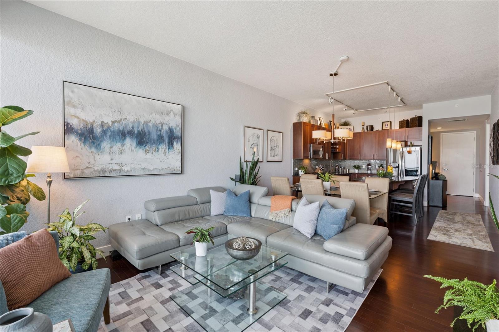 VUE/LK EOLA - Residential