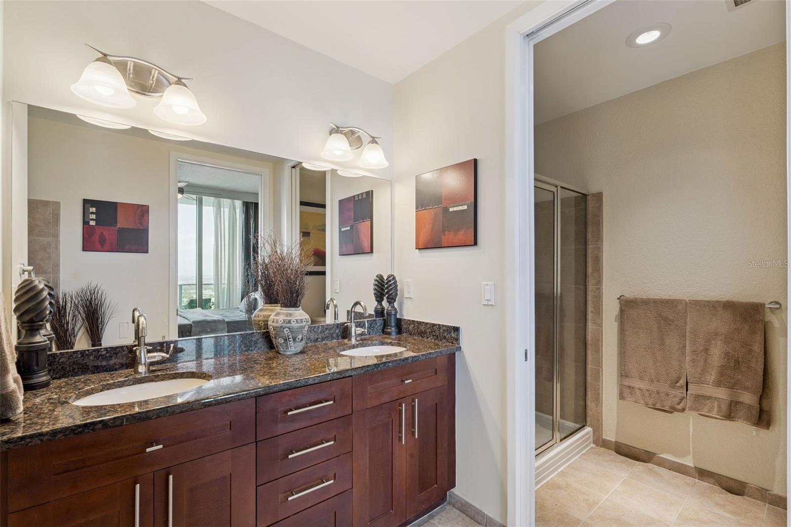 VUE/LK EOLA - Residential