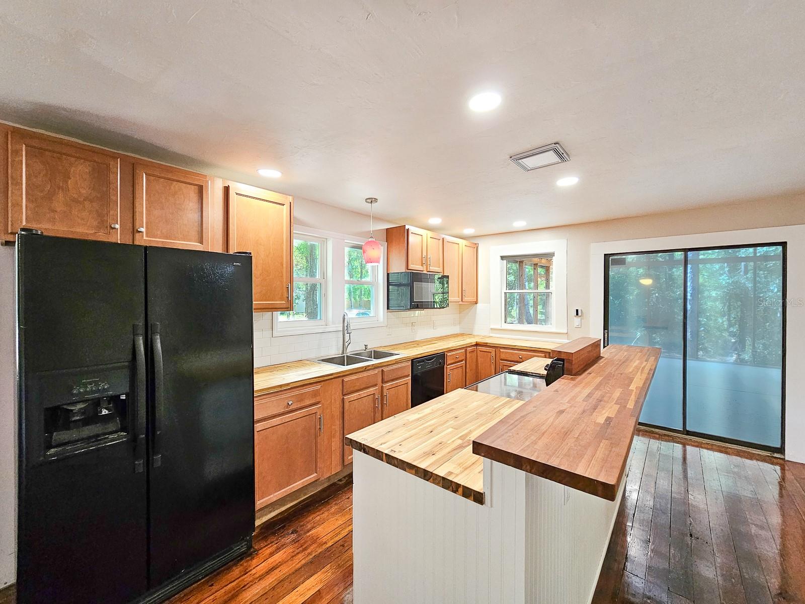 LAKE HIGHLANDS - Residential