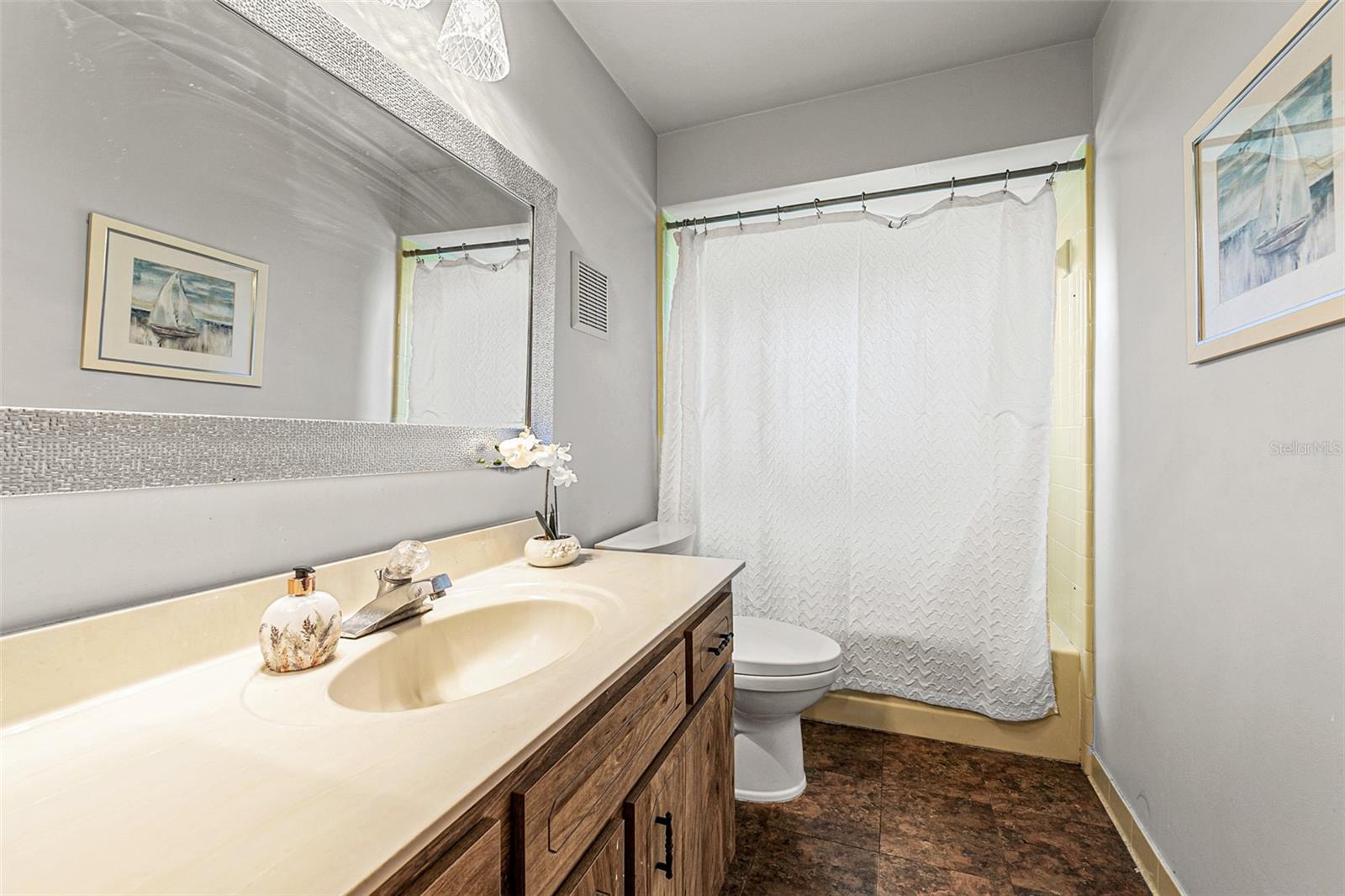 GEORGETOWNE UNIT 06 - Residential