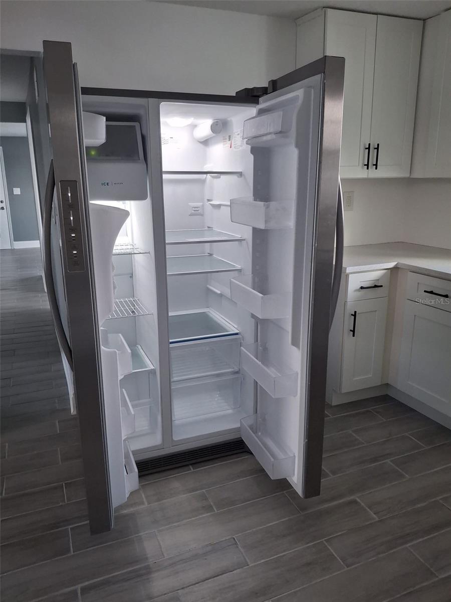 IDA LAKE SUB - Residential