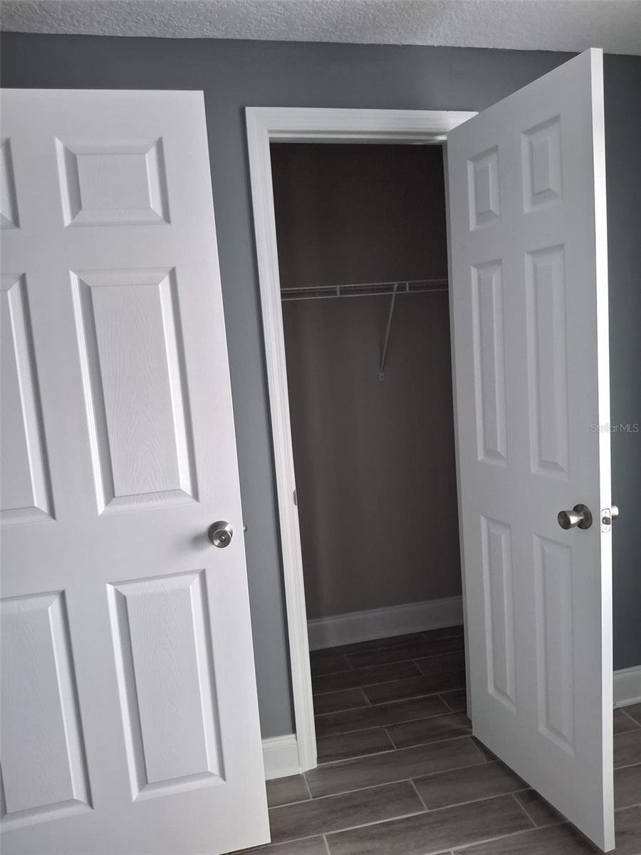 IDA LAKE SUB - Residential