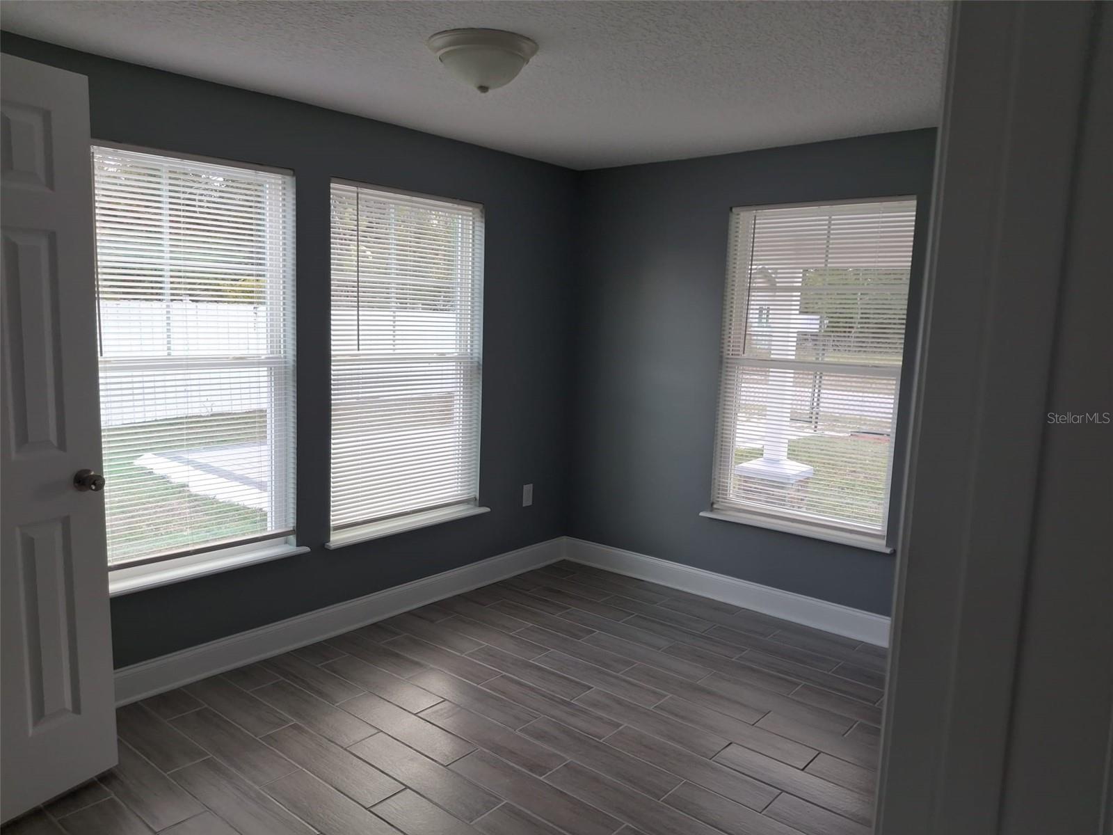 IDA LAKE SUB - Residential