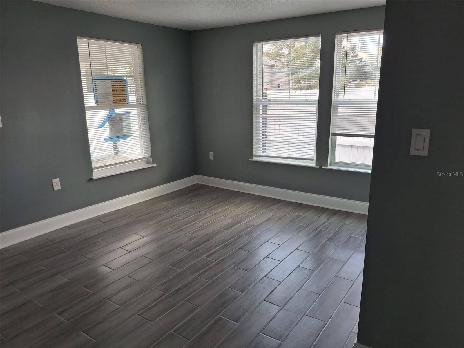 IDA LAKE SUB - Residential