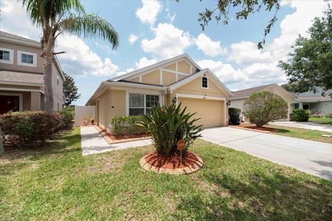 Photo of 12654 Belcroft Drive, Riverview, FL 33579 (MLS # L4952900)
