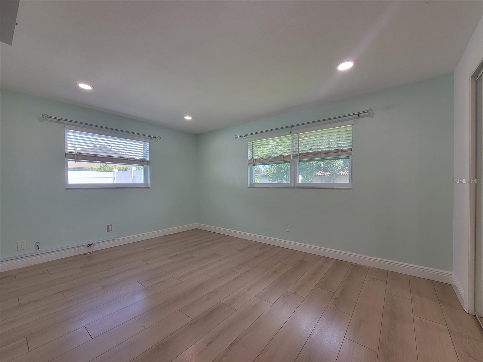OAKBROOK WOODS 1ST ADD - Residential