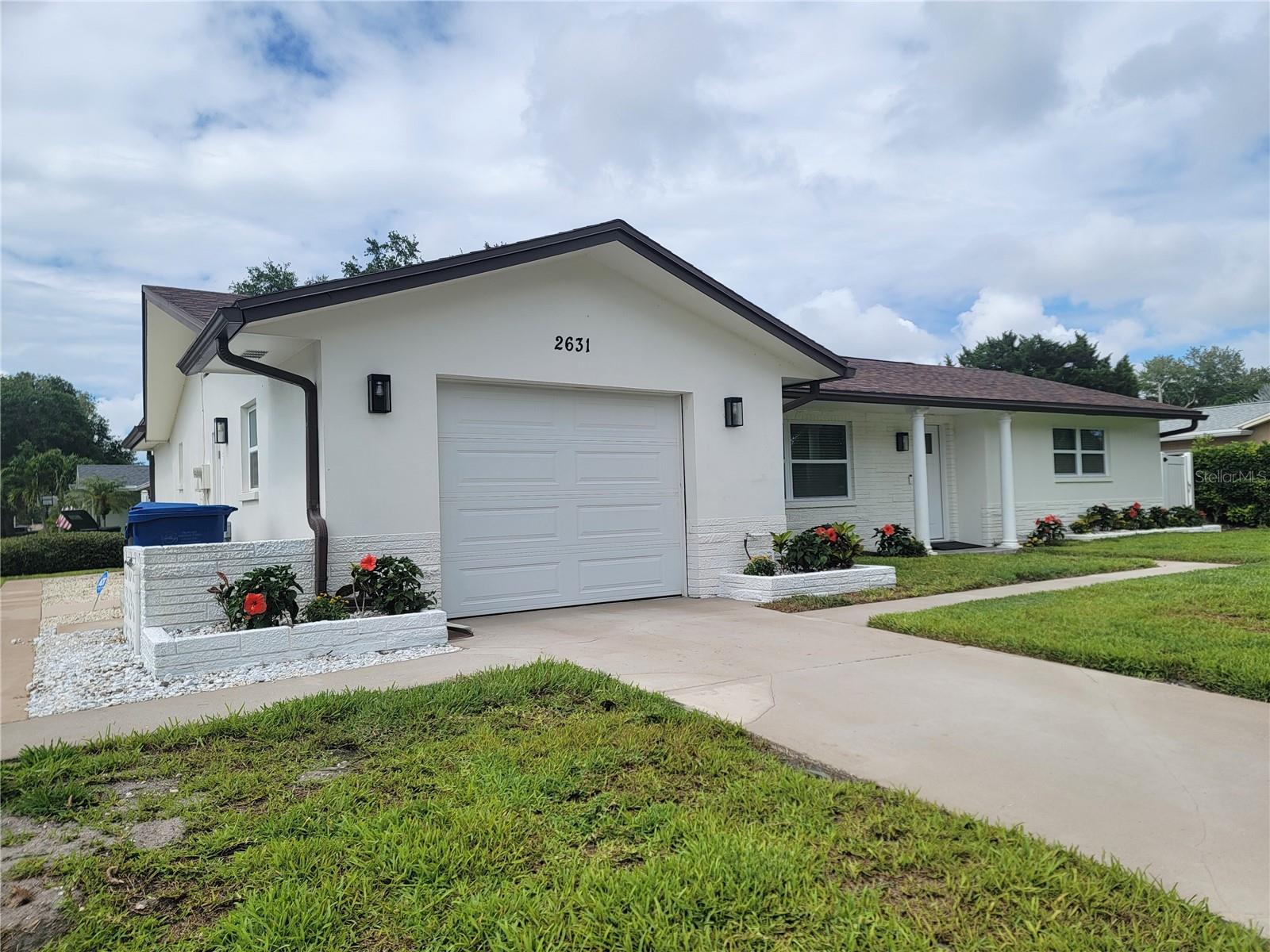 2631 OAKBROOK DRIVE