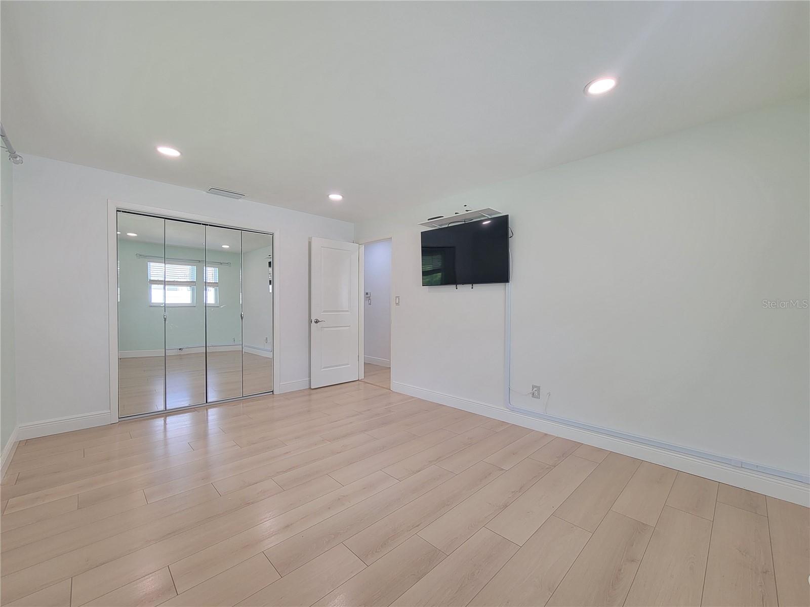 OAKBROOK WOODS 1ST ADD - Residential
