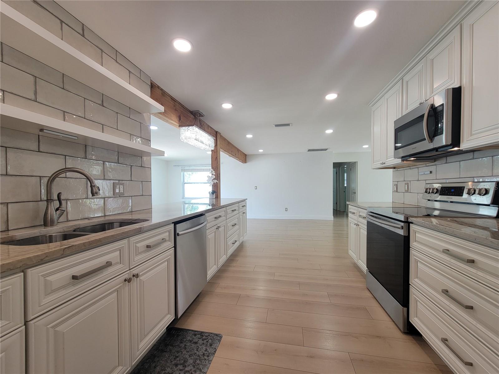 OAKBROOK WOODS 1ST ADD - Residential