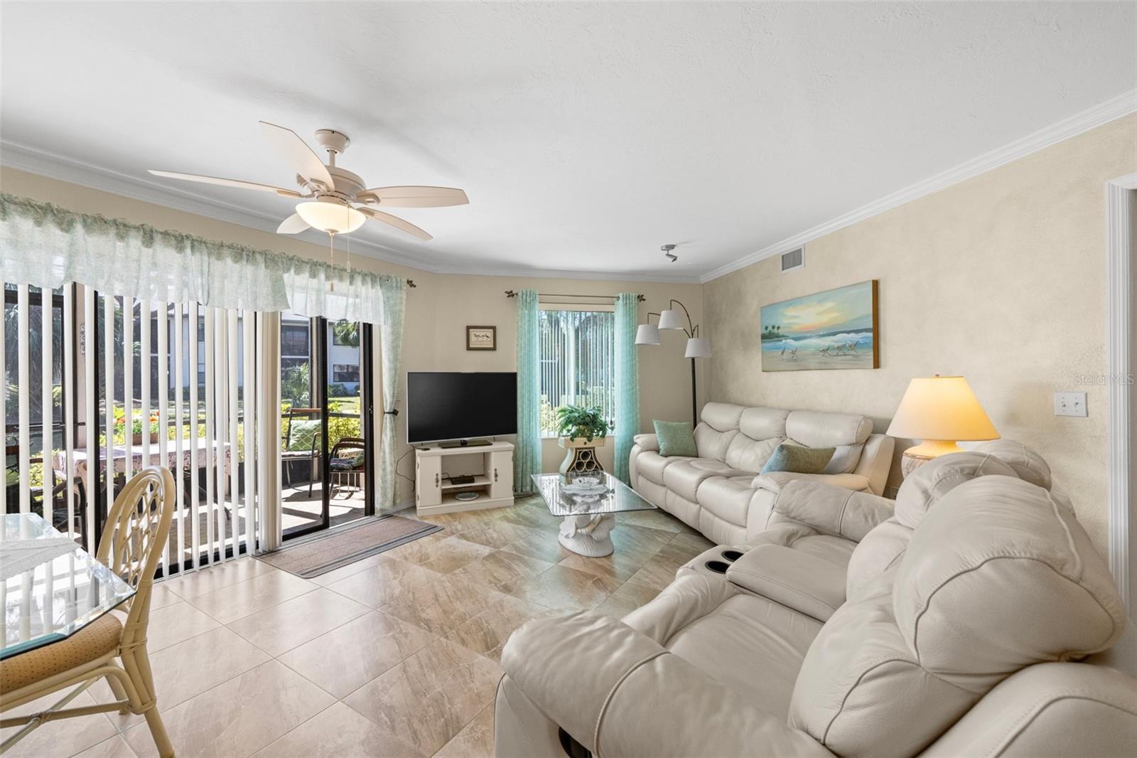 SHOREWALK - Residential