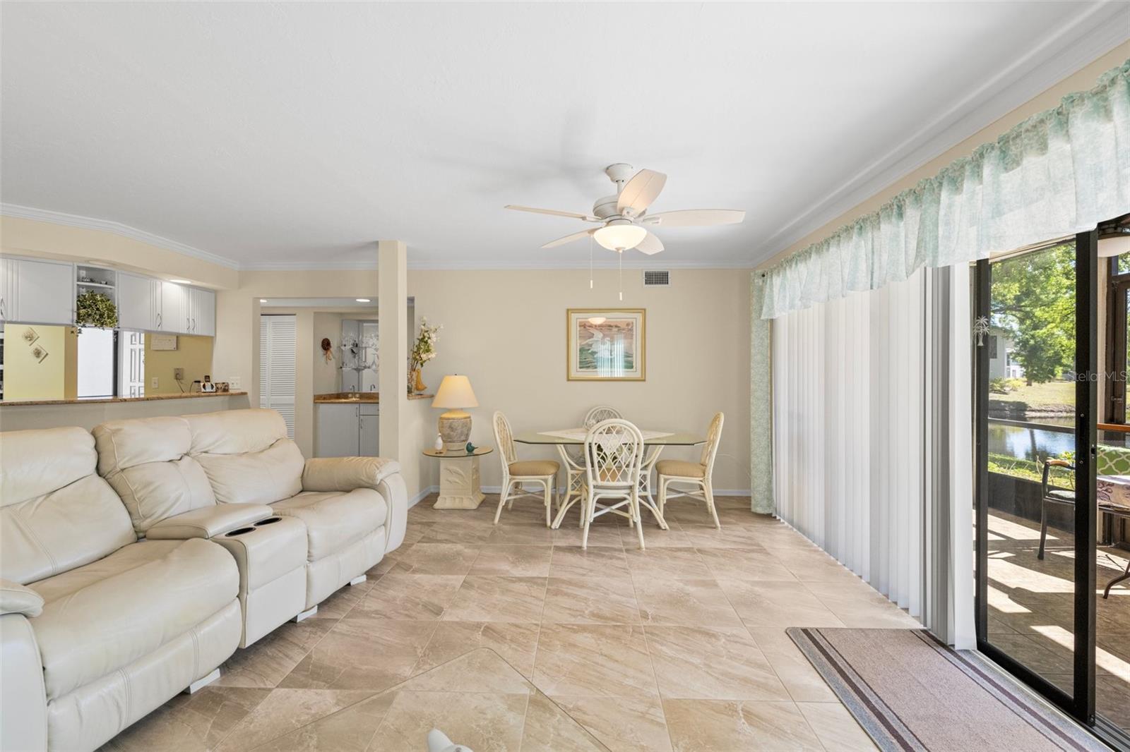 SHOREWALK - Residential