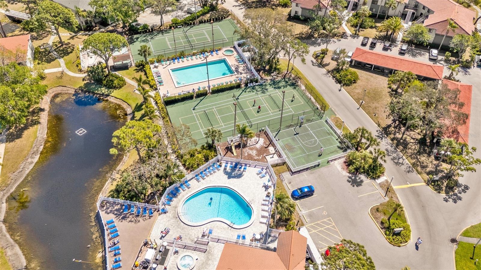 SHOREWALK - Residential