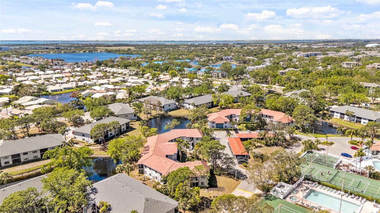 SHOREWALK - Residential