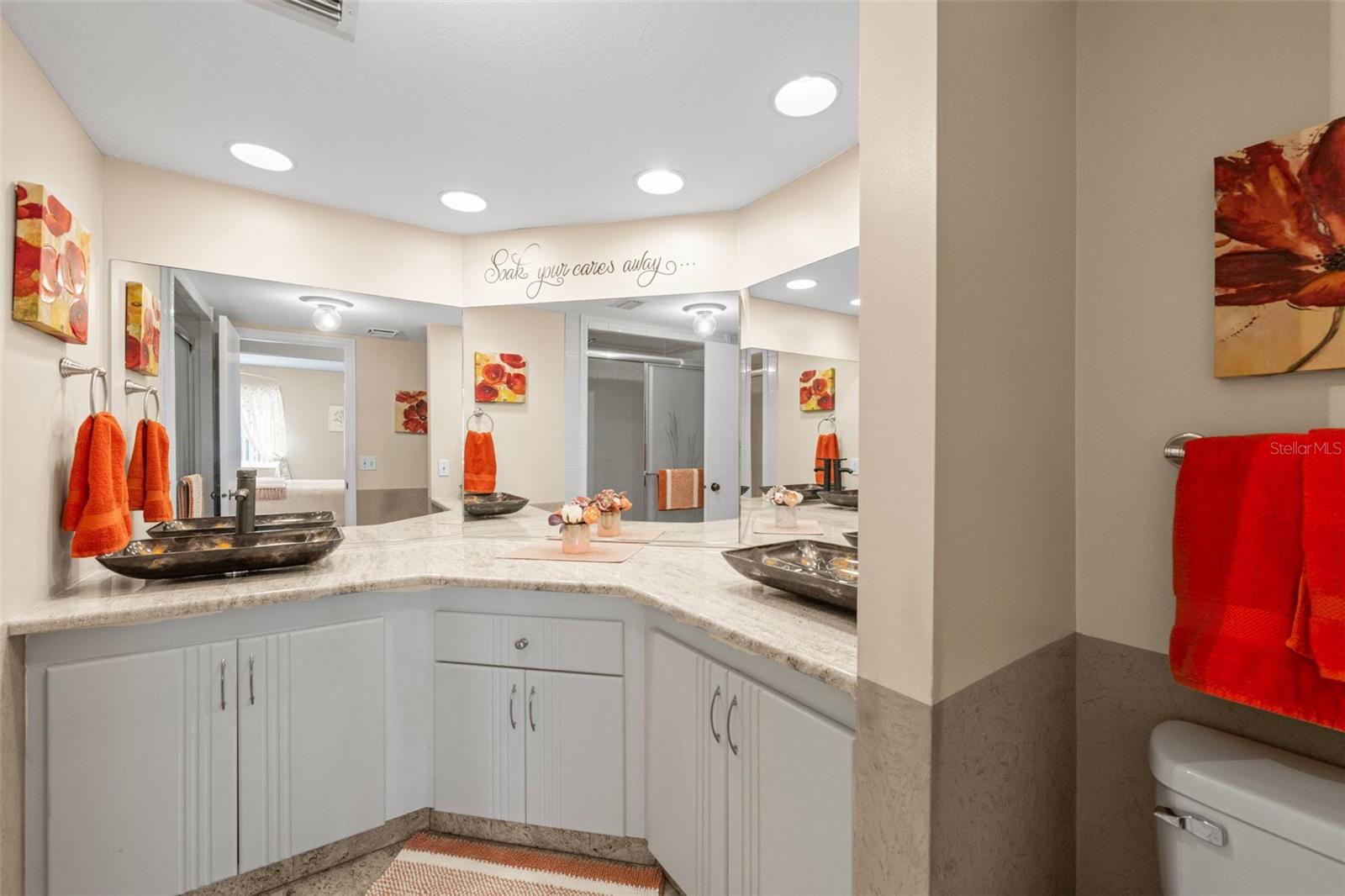 SHOREWALK - Residential