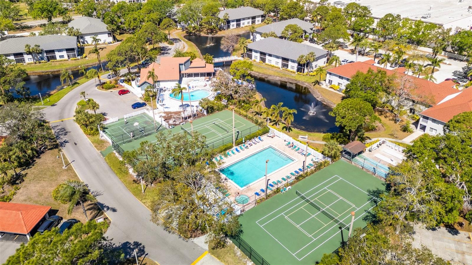 SHOREWALK - Residential