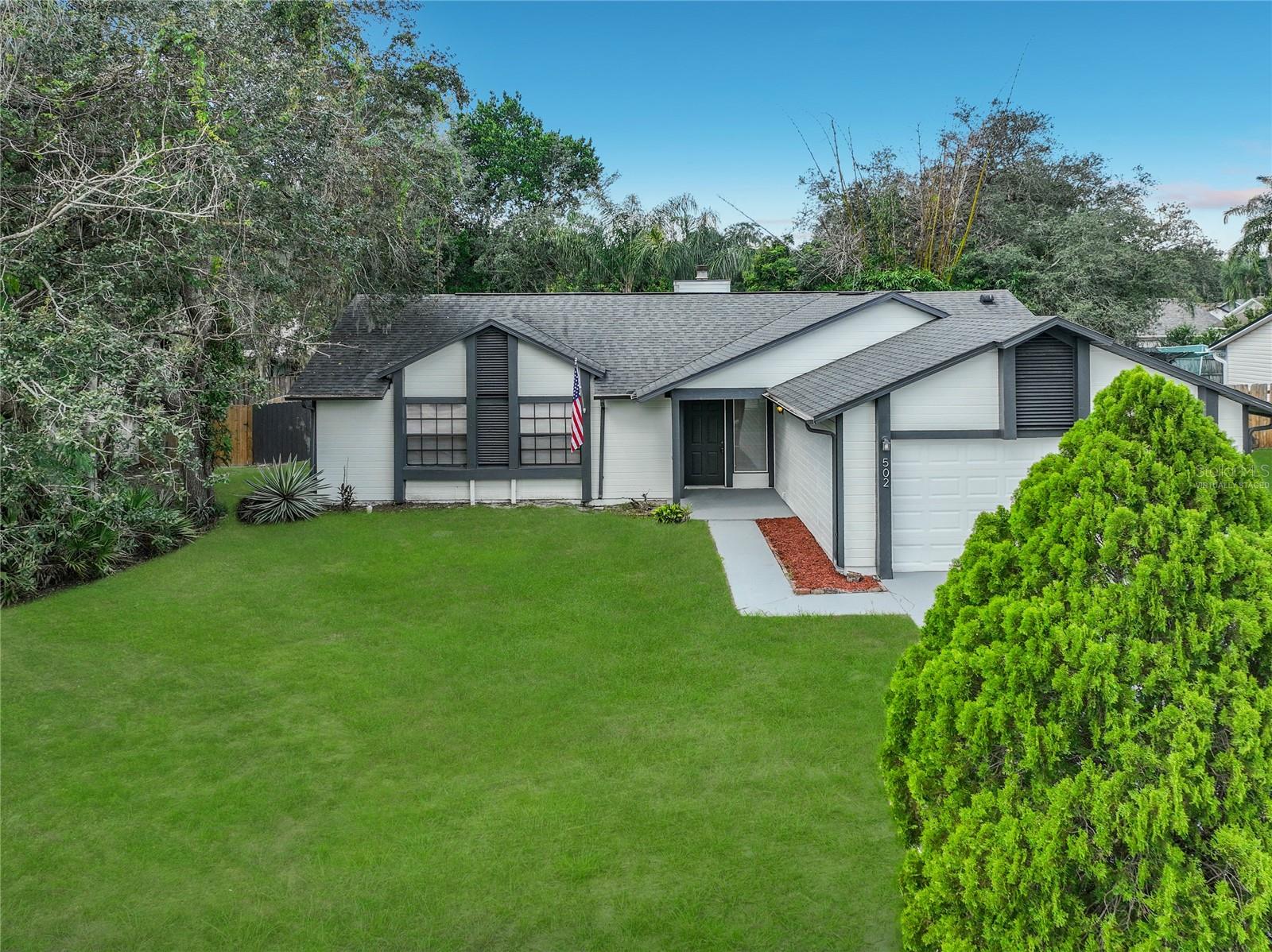 502 HAGER DR