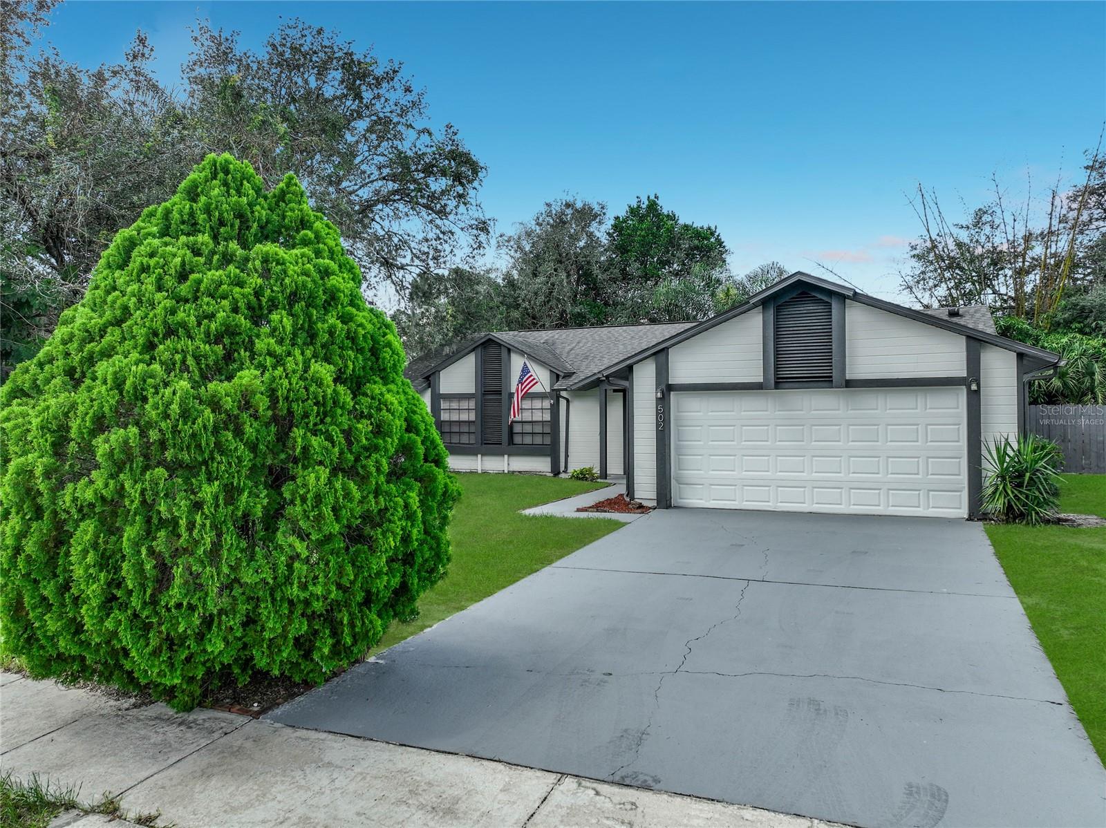 502 HAGER DR