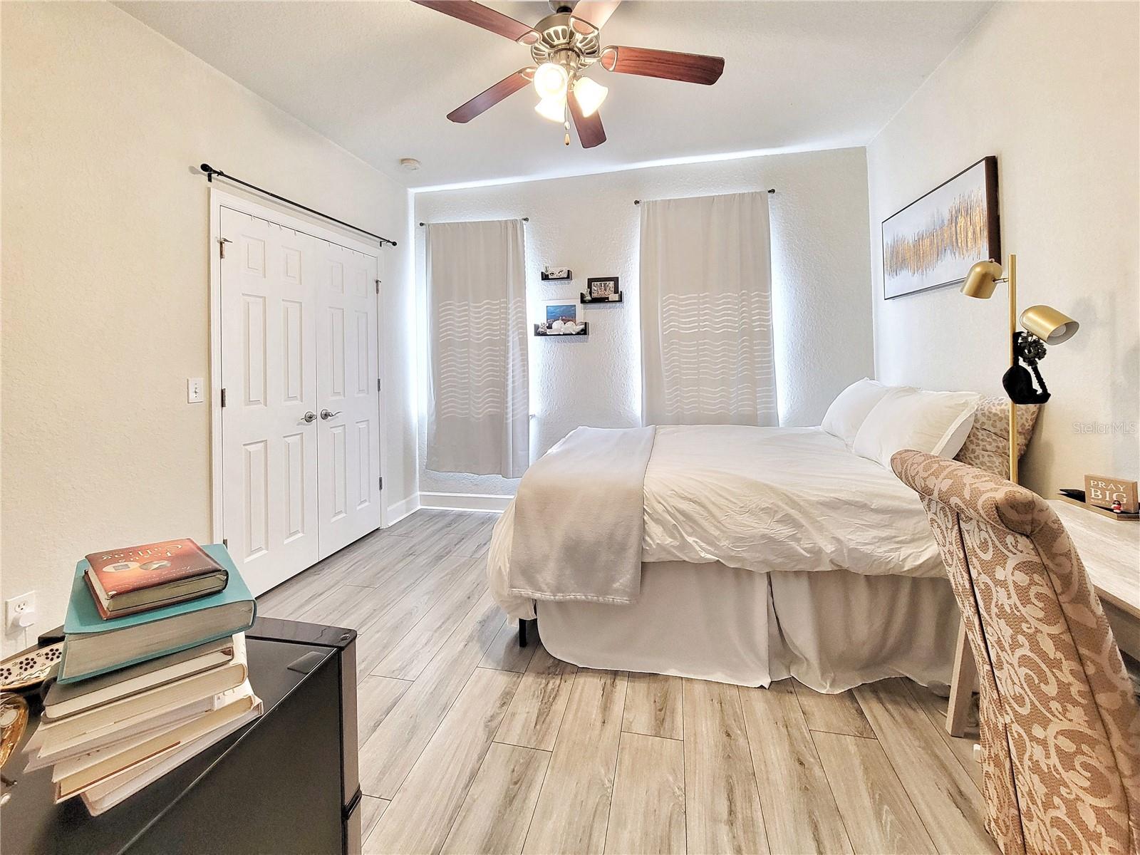 GRANTWOOD CONDO PH II - Residential