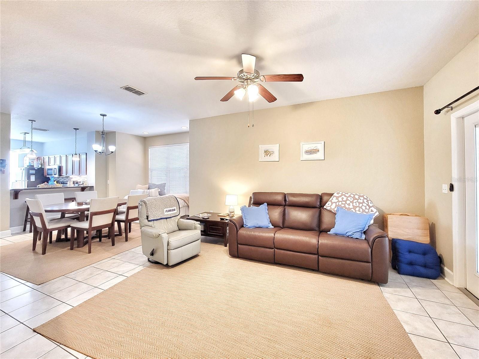 GRANTWOOD CONDO PH II - Residential