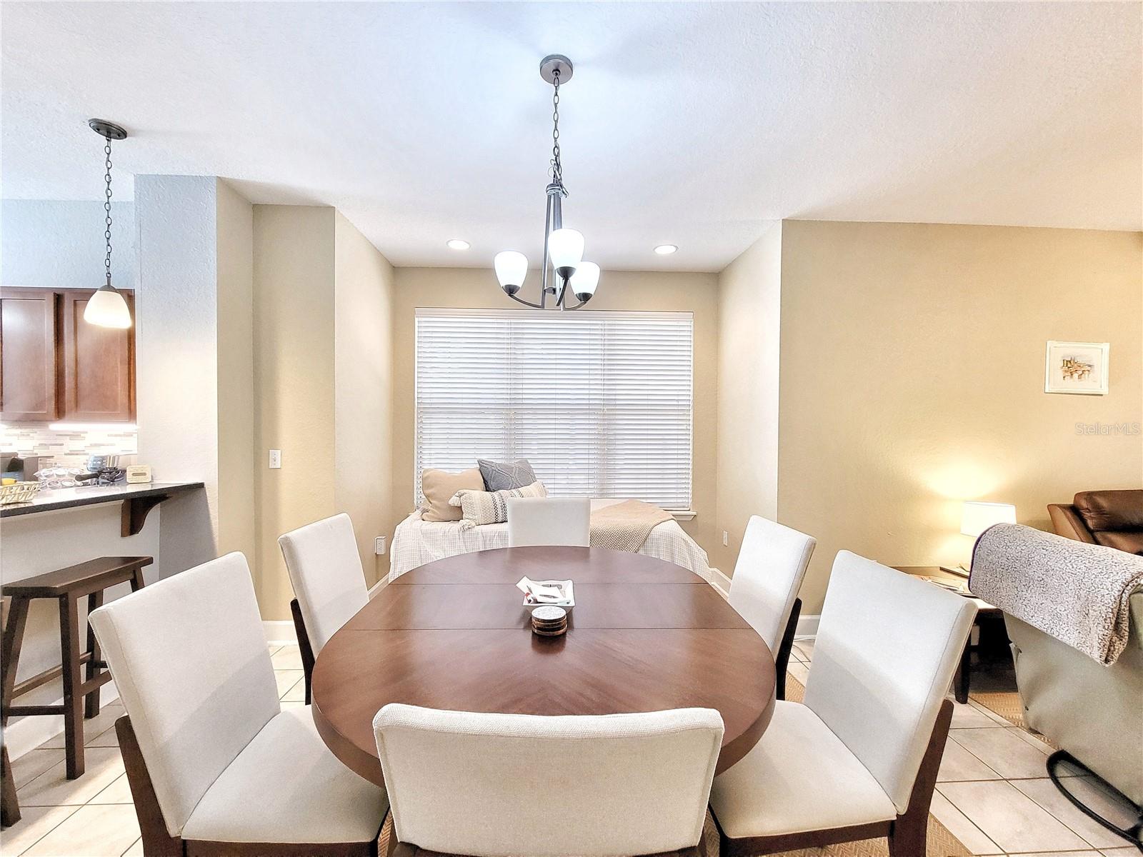 GRANTWOOD CONDO PH II - Residential