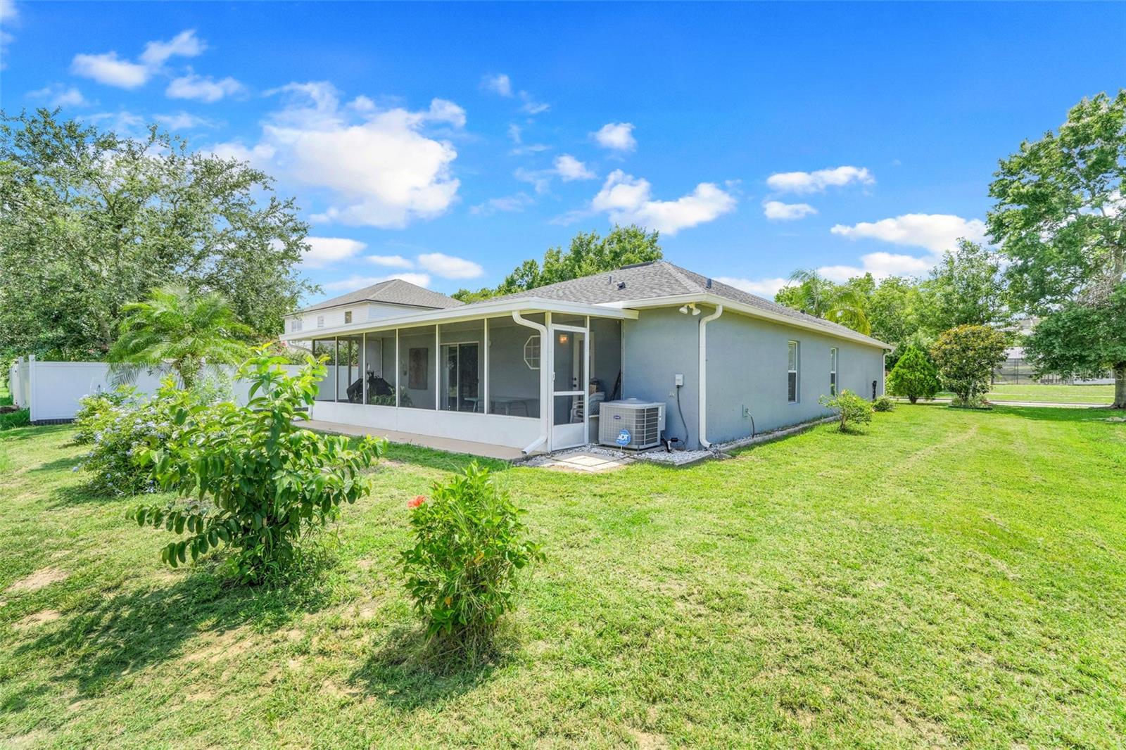 3213 WHITE BLOSSOM LANE