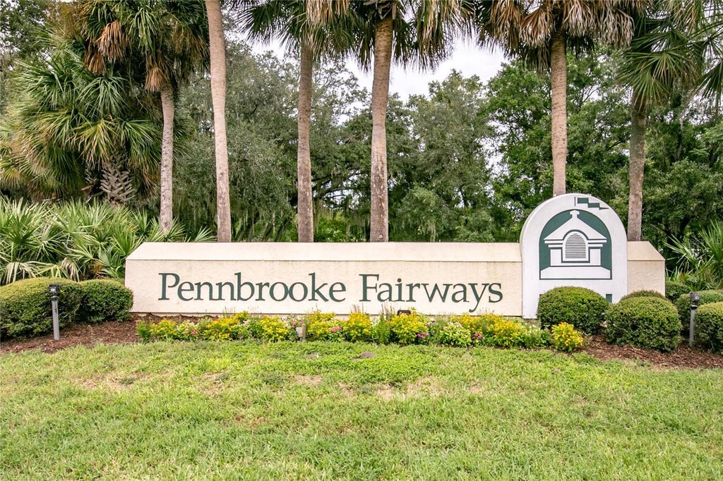 Photo of 639 NE Cottage Park Lane, Leesburg, FL 34748 (MLS # G5117009)