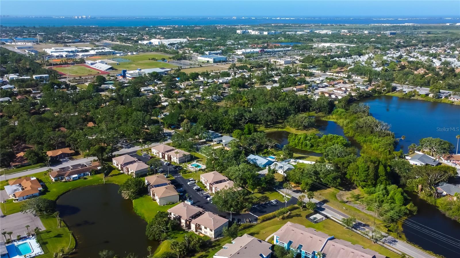 LAKE VIEW CONDO PH V - Residential