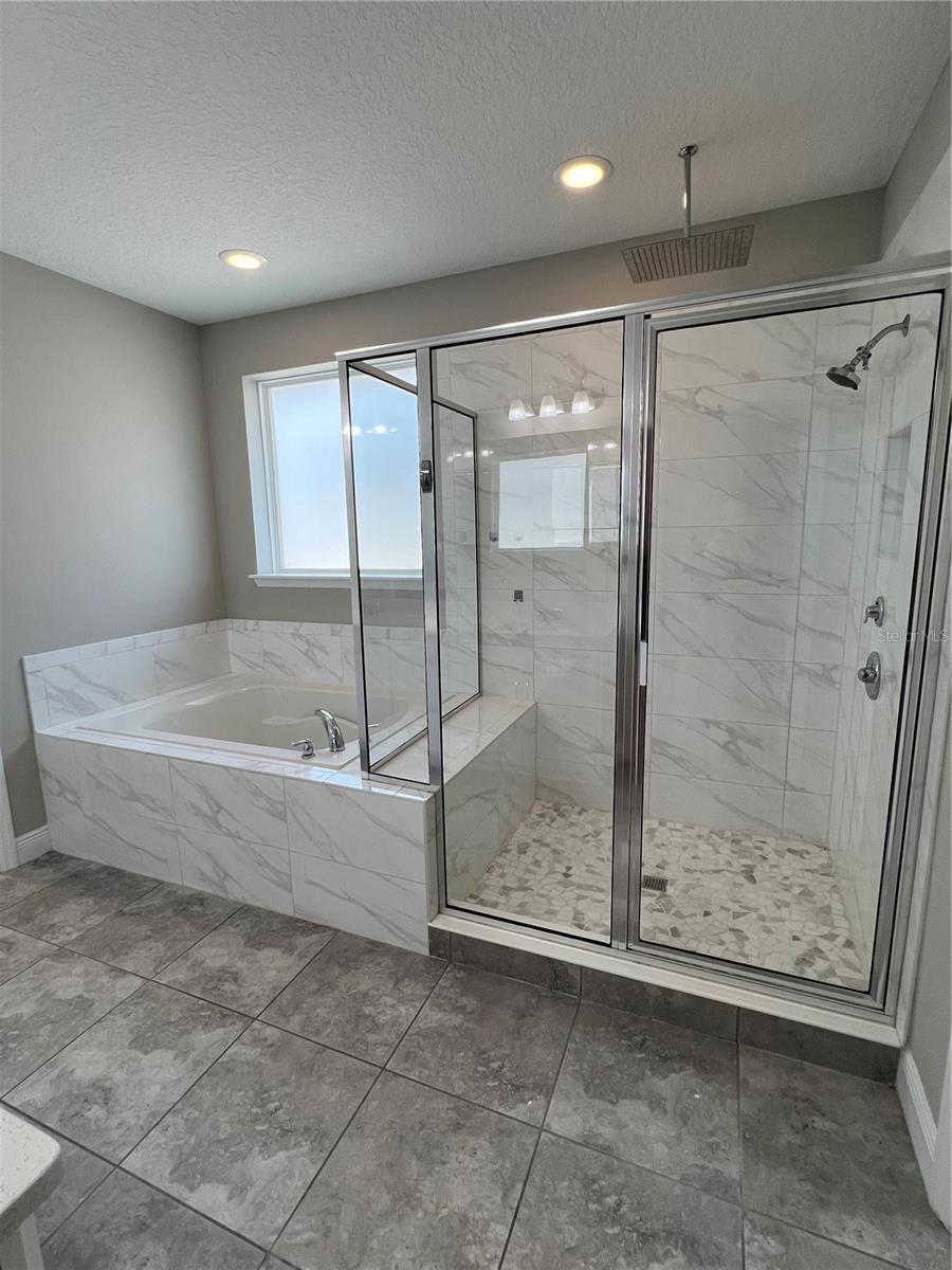 HIGHLANDS/SUMMERLAKE GRVS PH 2 - Residential Lease