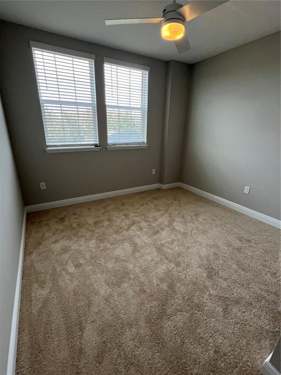 HIGHLANDS/SUMMERLAKE GRVS PH 2 - Residential Lease