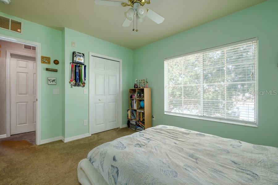 LAKESIDE VILLAGE TOWNHOME - Residential