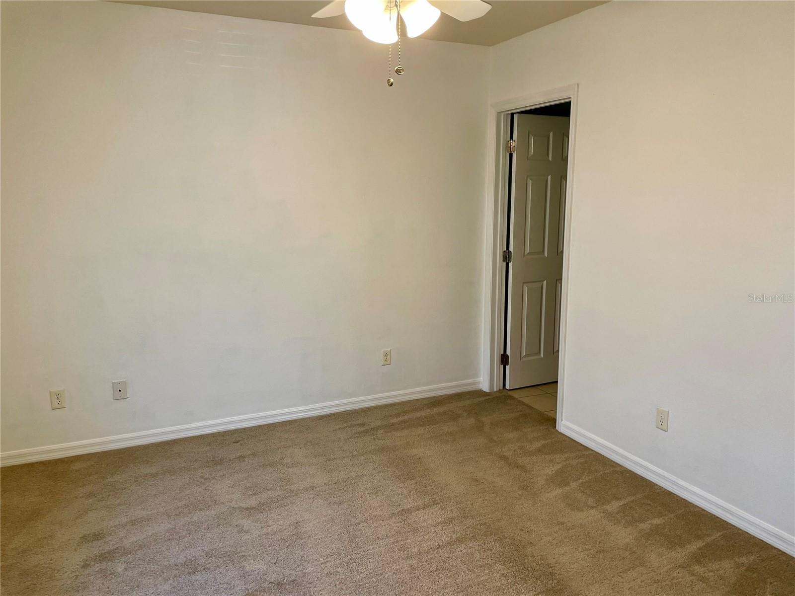 LAKESIDE VILLAGE TOWNHOME - Residential