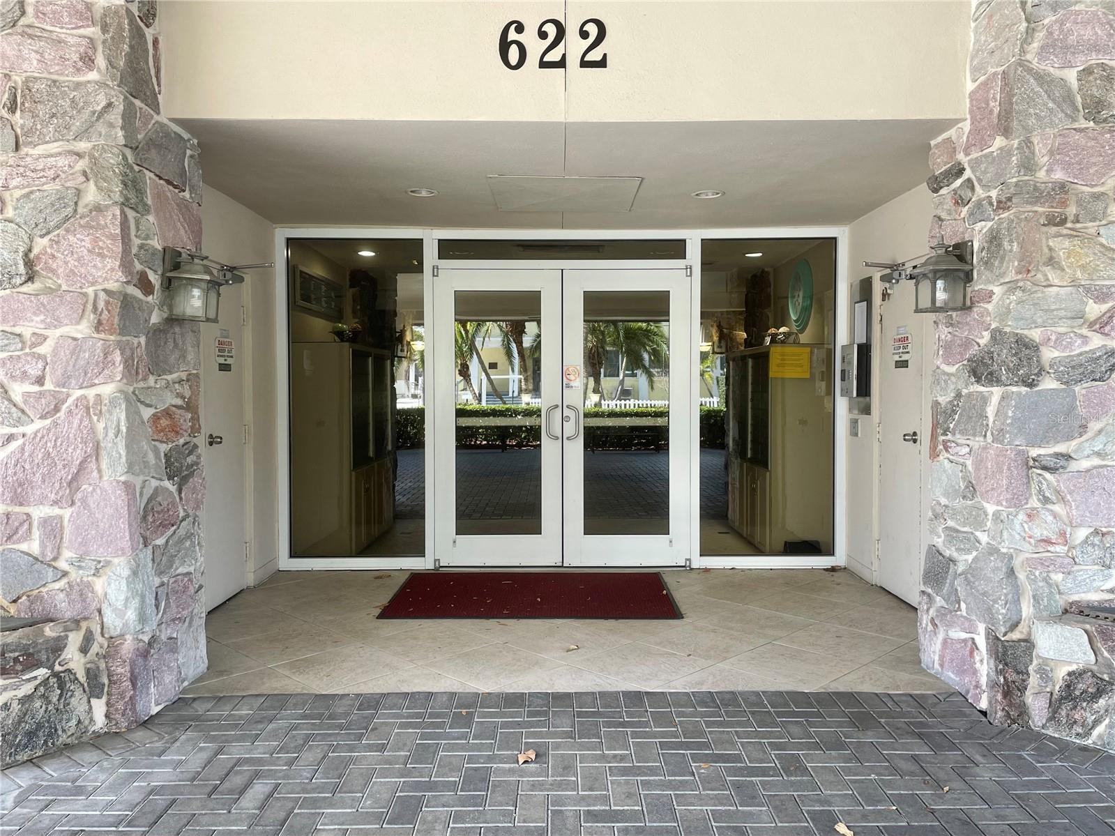 EDGEWATER ARMS 2ND CONDO - Residential