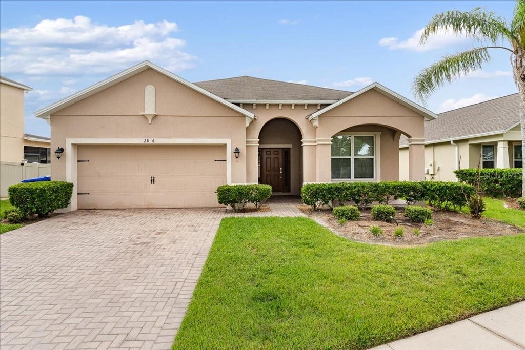 Photo of 2804 Carter Grove Lane, Kissimmee, FL 34741 (MLS # S5154925)