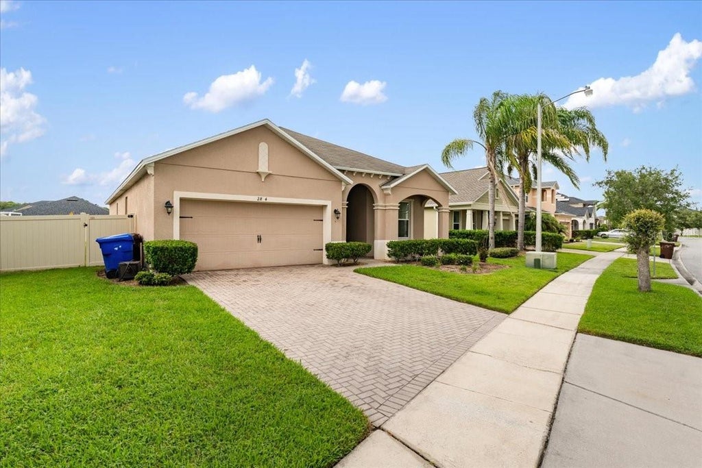 Photo of 2804 Carter Grove Lane, Kissimmee, FL 34741 (MLS # S5154925)