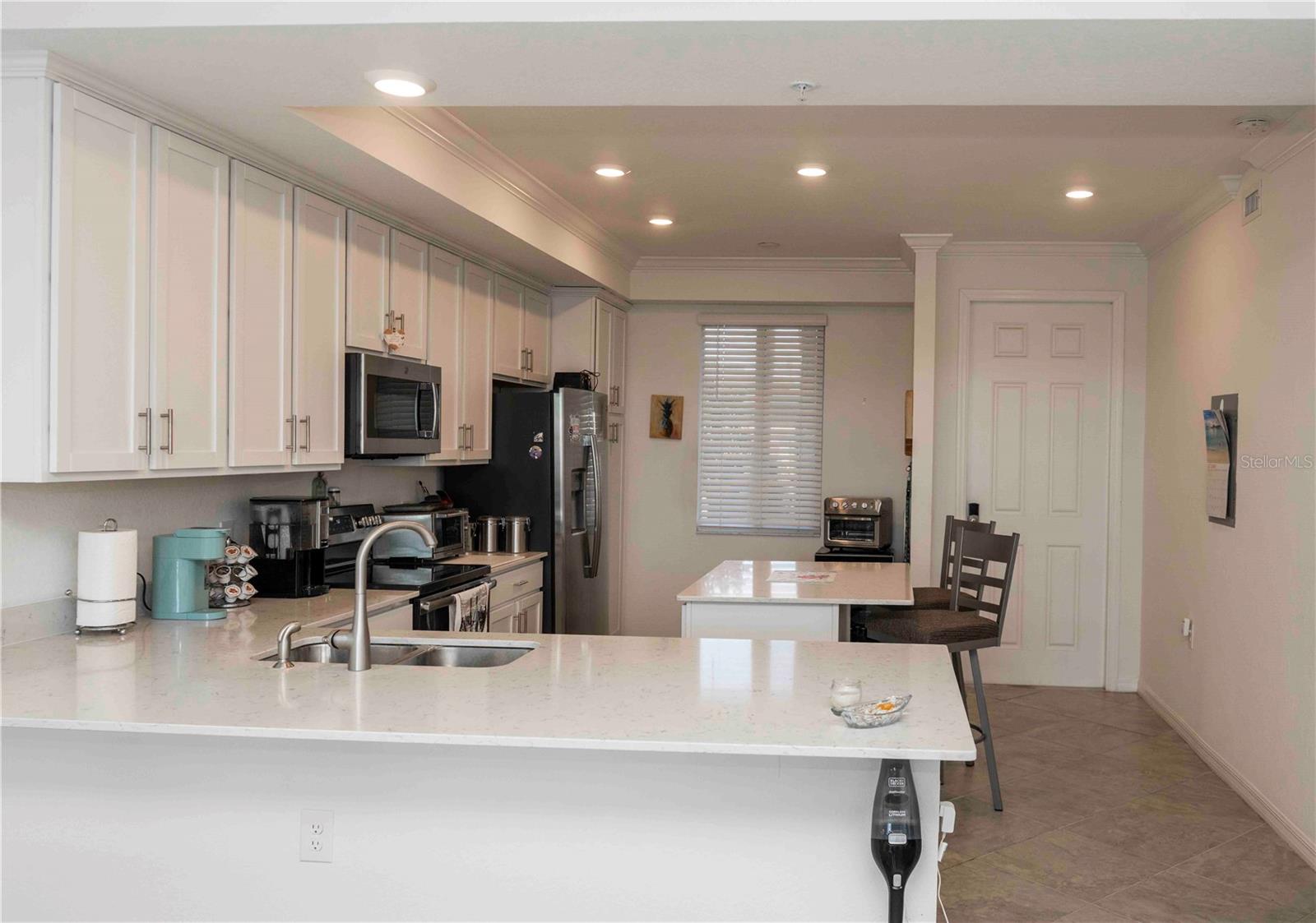 1030 TIDEWATER SHORES LOOP 105