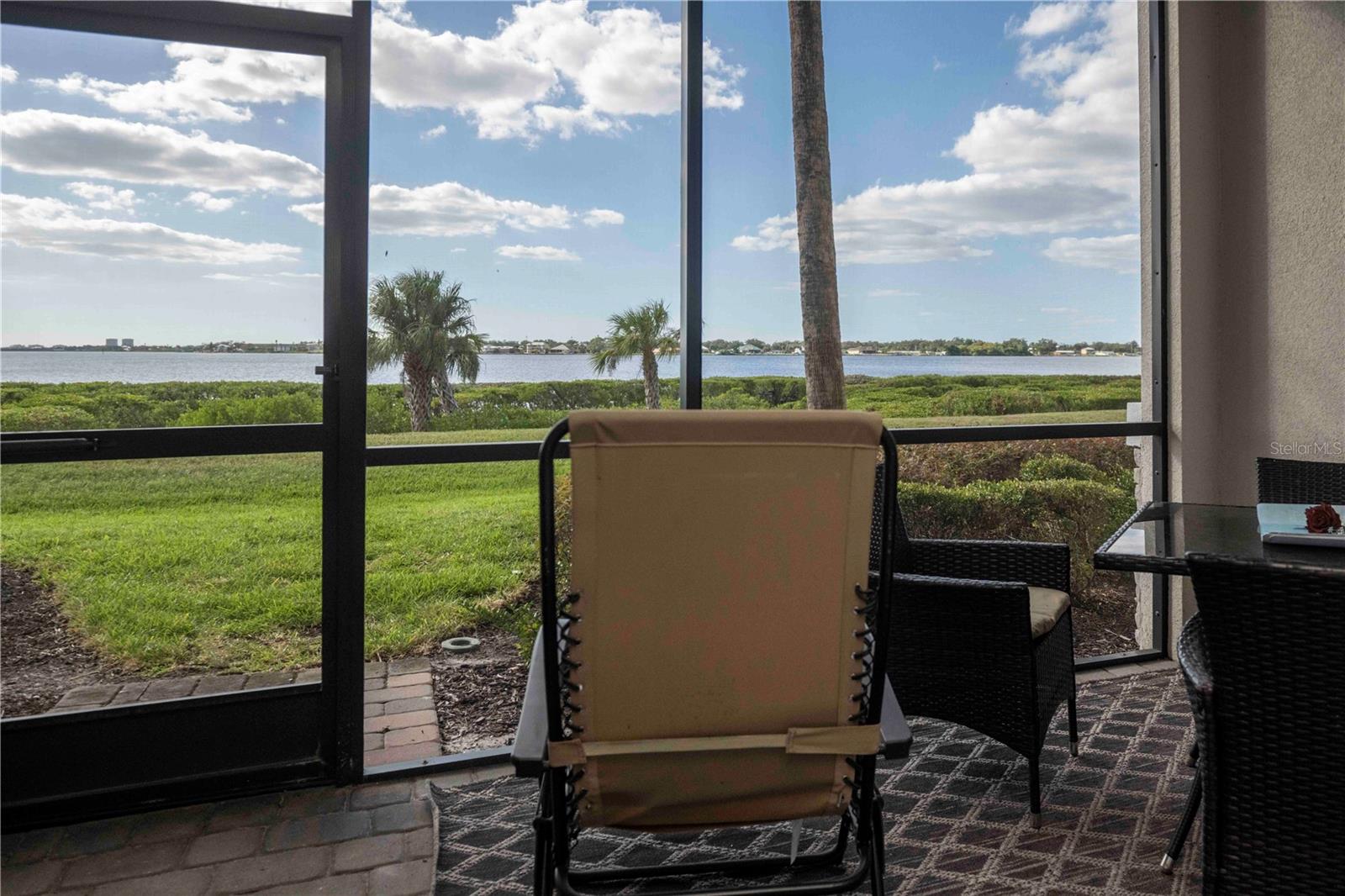 1030 TIDEWATER SHORES LOOP 105