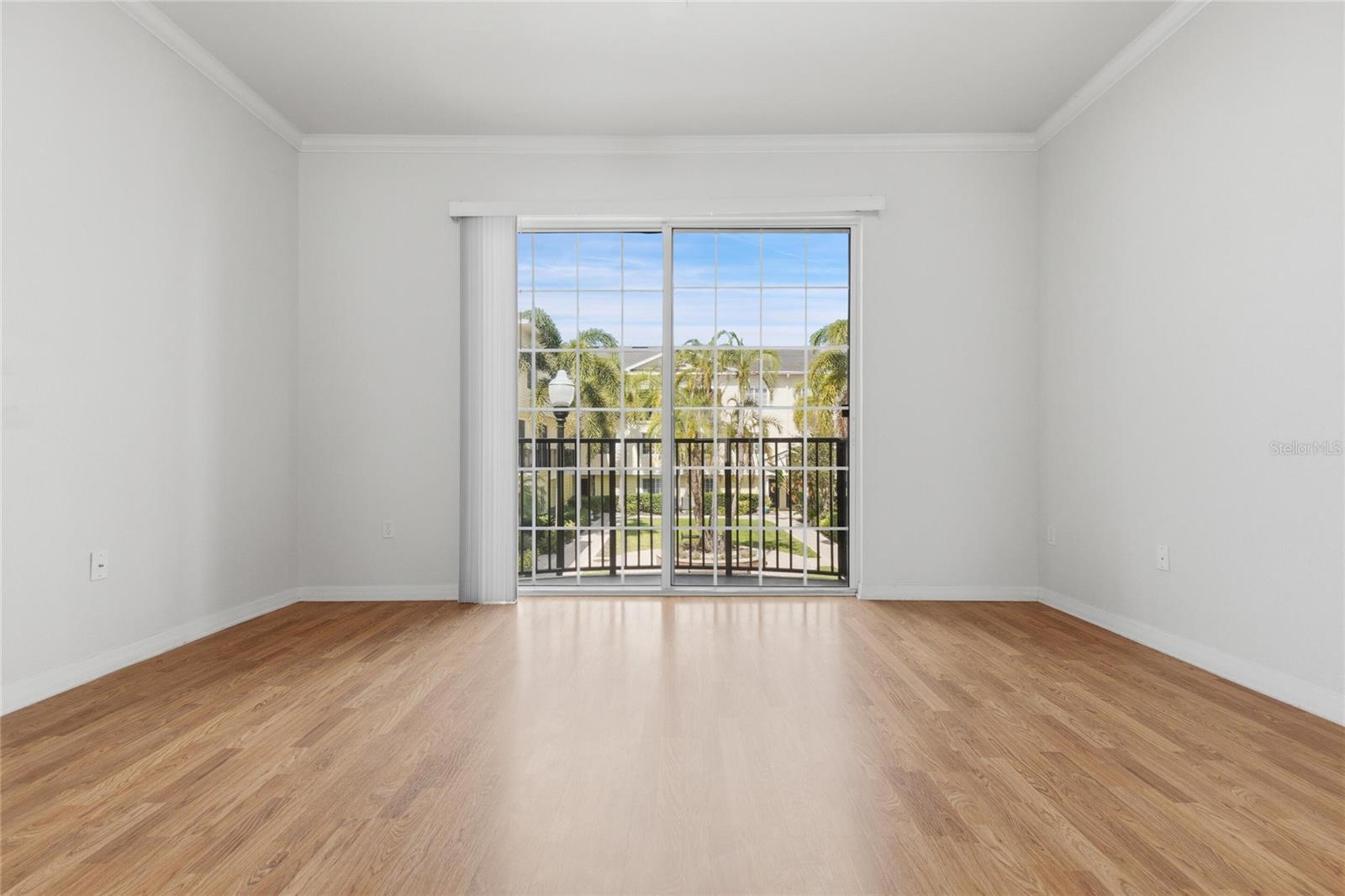 ARLINGTON PARK CONDO - Residential