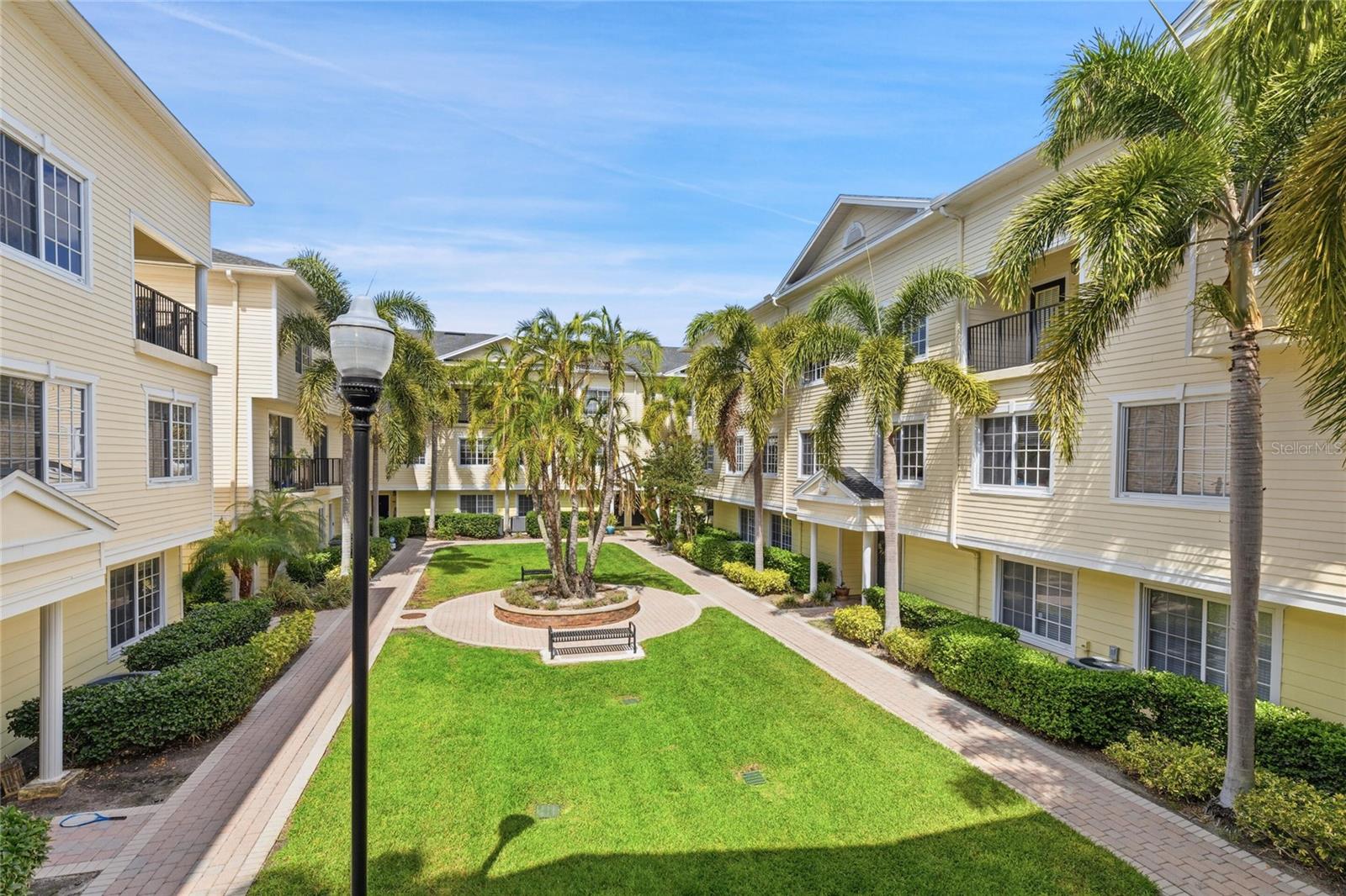 ARLINGTON PARK CONDO - Residential